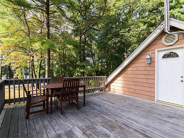 303 Edgemere Road Lynnfield, MA 01940 - Photo 8 of 30 Gallery Image 8