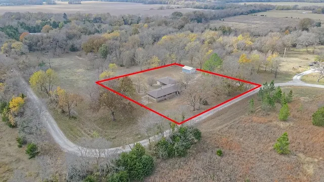 $139,000 | 300 County Road 4550, Whitewright, TX 75491