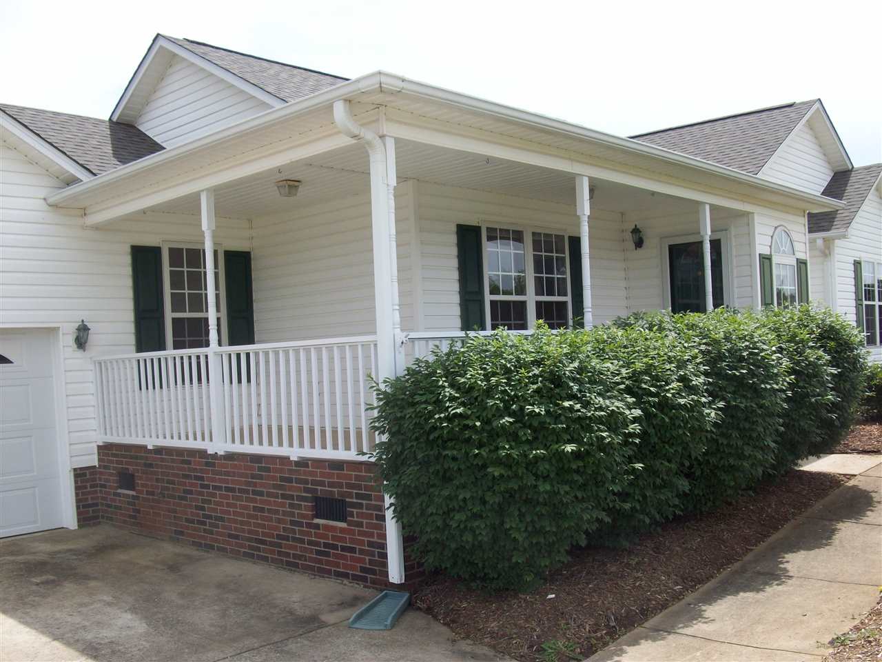 152 Bermuda Lane Inman, SC 29349 - Photo 1 of 24