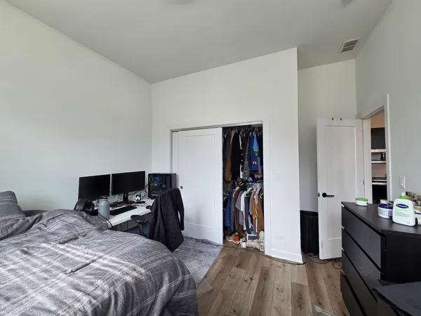 $3,595 | 621 West Belmont Avenue, Unit 405, Chicago, IL 60657
