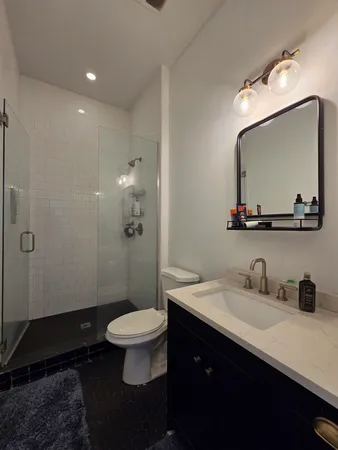 $3,595 | 621 West Belmont Avenue, Unit 405, Chicago, IL 60657