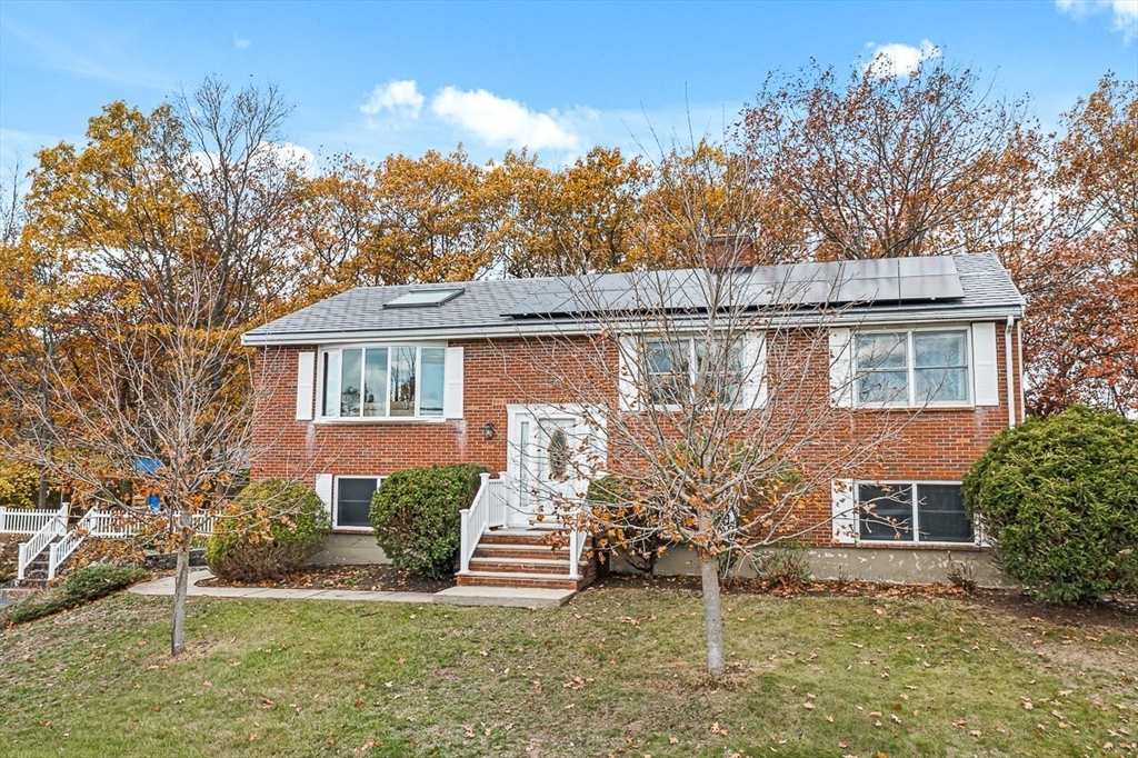 25 Murdoch Road Stoneham, MA 02180 - Photo 3 of 39 a view of a house with a yard