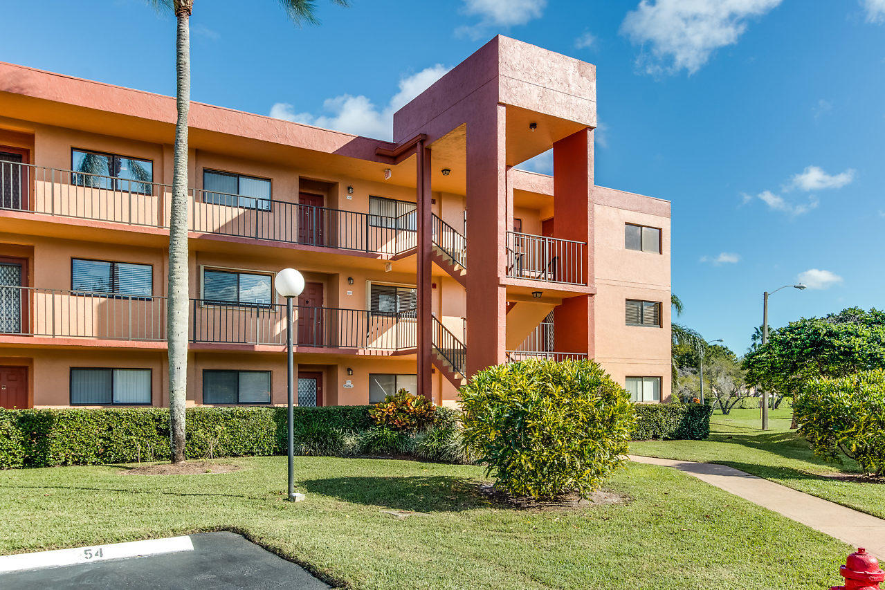 15074 Witney Road, Unit 309 Delray Beach, FL 33484 - Photo 22 of 22 Exterior Front