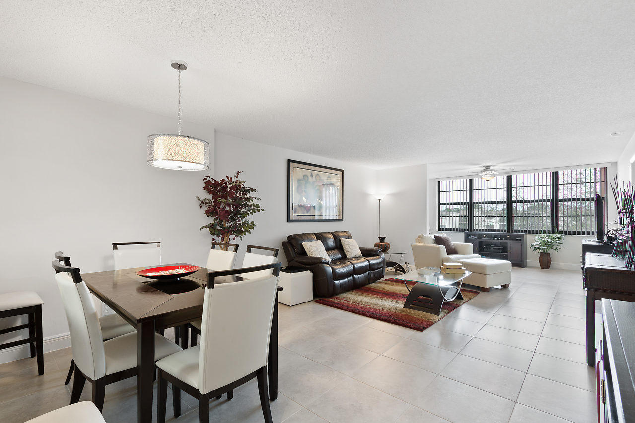 15074 Witney Road, Unit 309 Delray Beach, FL 33484 - Photo 7 of 22 Dining Area