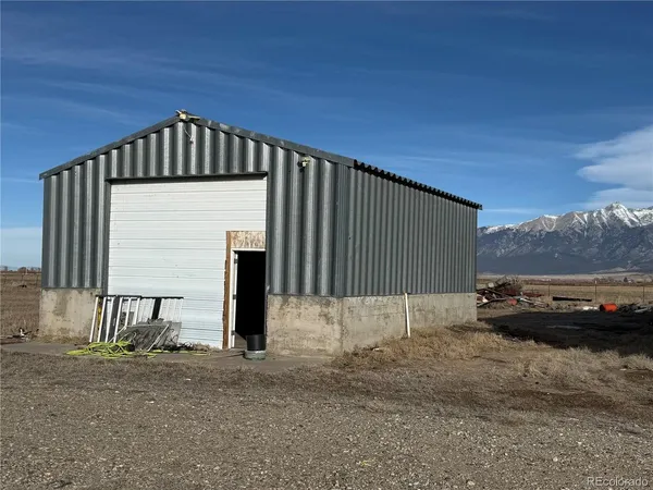 $425,000 | 16851 County Rd Ee, Blanca, CO 81123