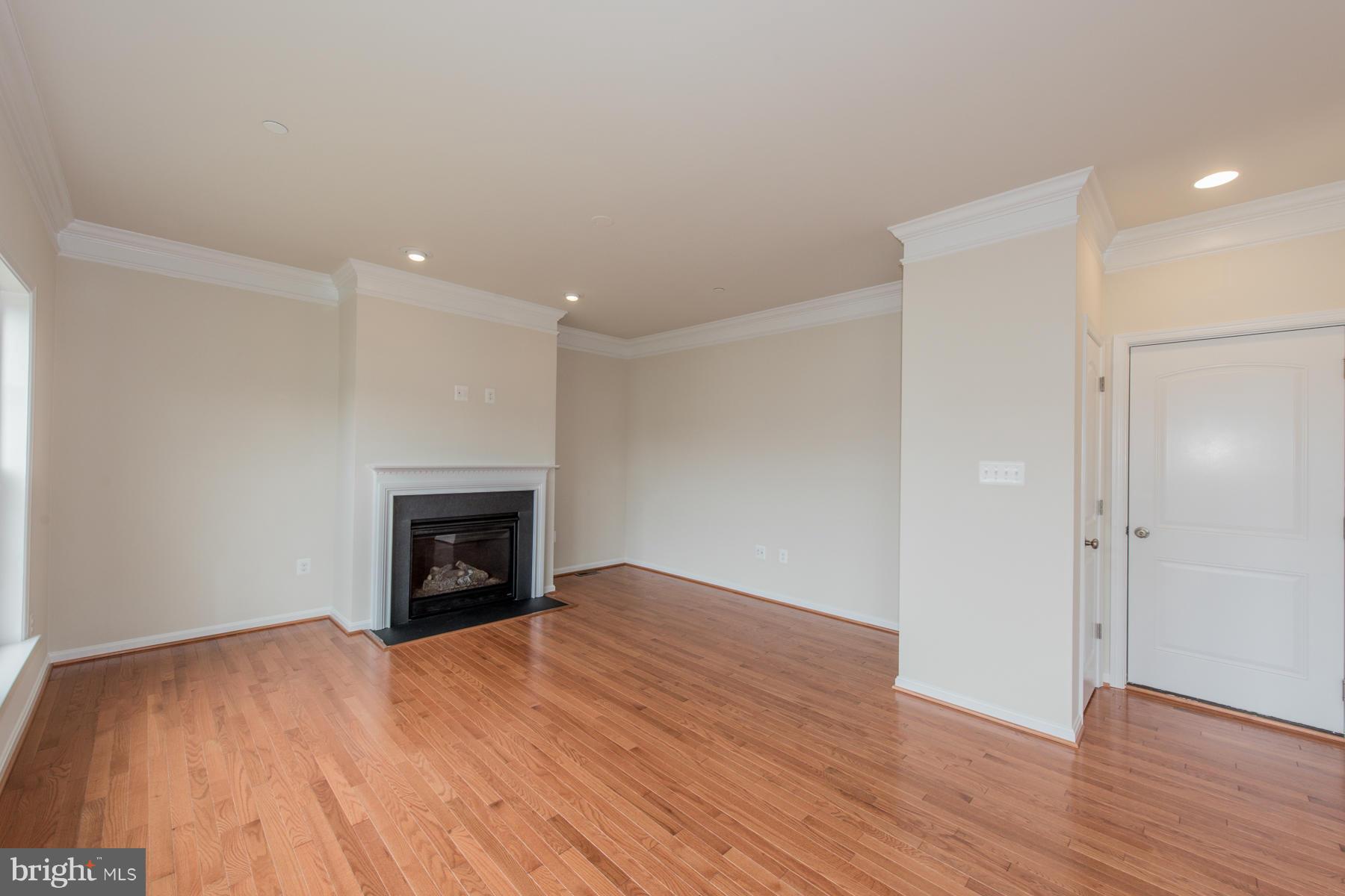 8157 Ridgely Loop Severn, MD 21144 - Photo 12 of 27 Family Room