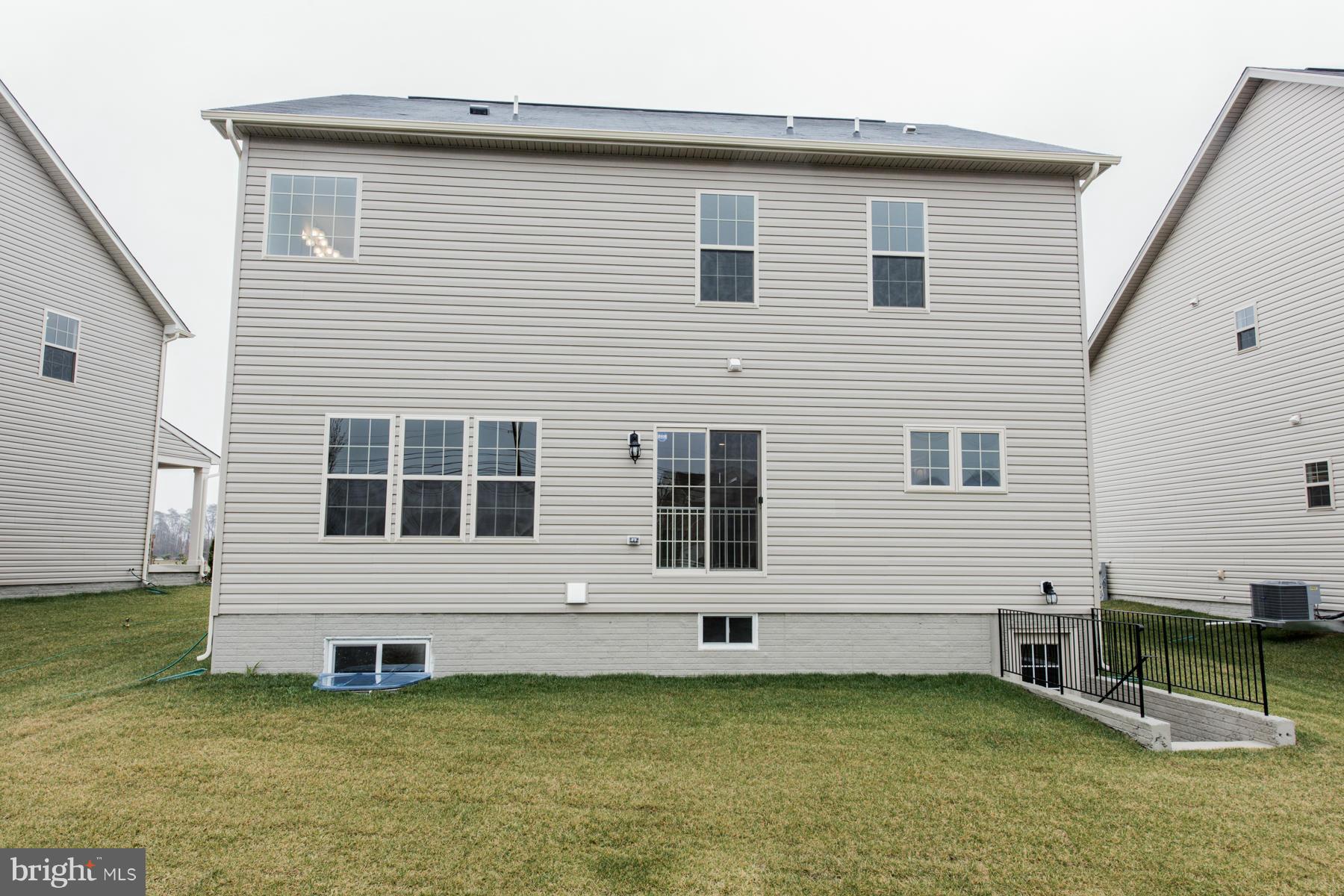 8157 Ridgely Loop Severn, MD 21144 - Photo 27 of 27 Exterior (Rear)