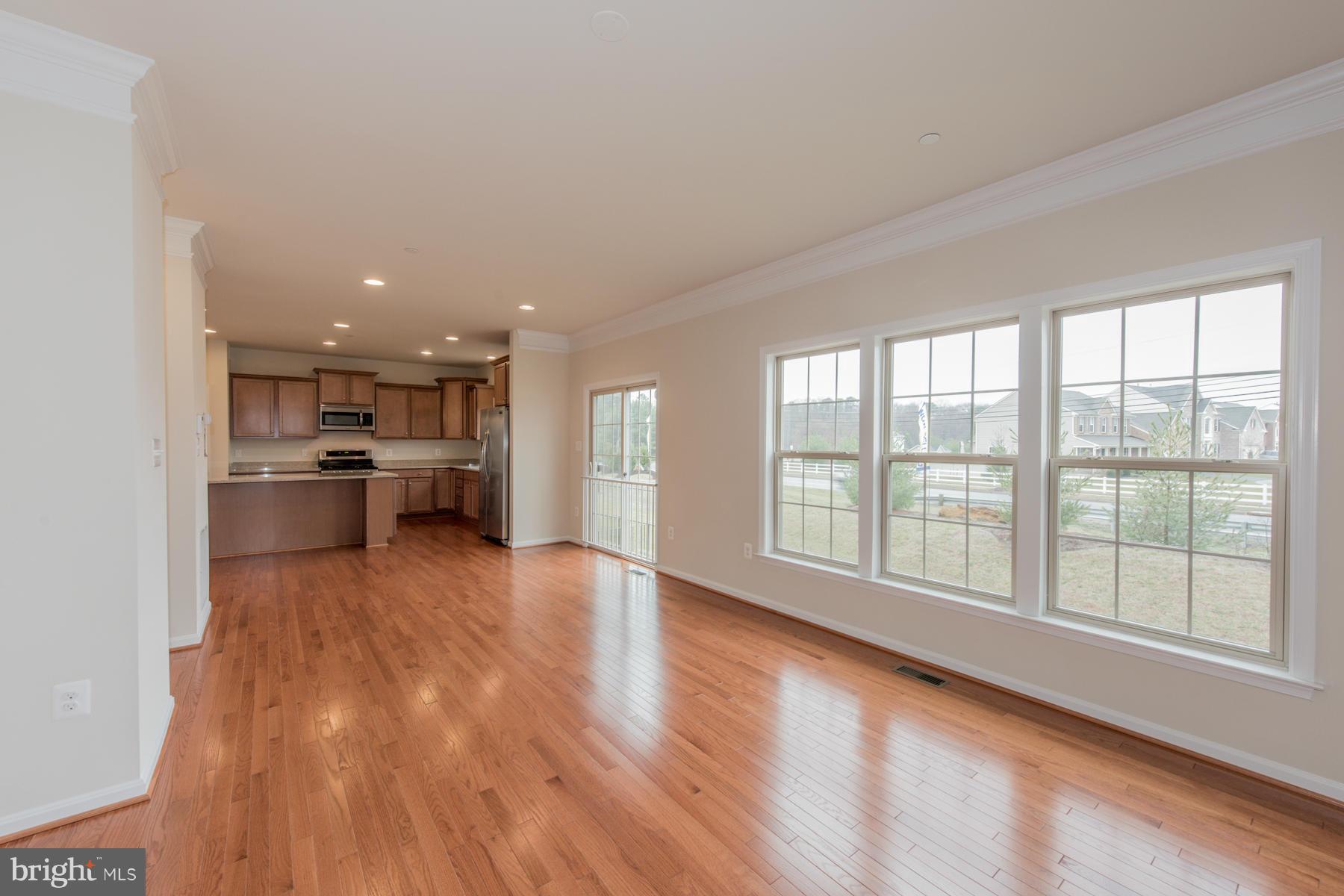 8157 Ridgely Loop Severn, MD 21144 - Photo 9 of 27 Family Room