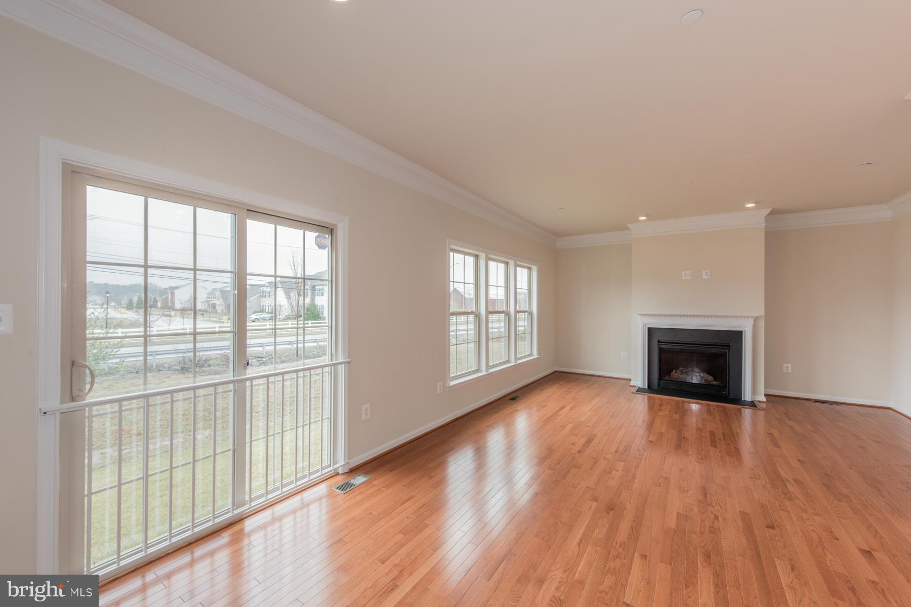 8157 Ridgely Loop Severn, MD 21144 - Photo 10 of 27 Family Room