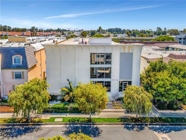 $985,000 | 8710 Delgany Avenue, Unit 17, Playa del Rey, CA 90293