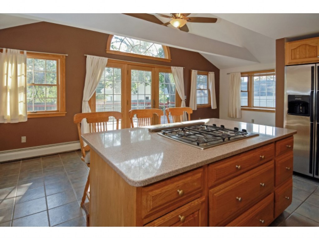 10 Sterling Road Kittery, ME 03904 - Photo 6 of 21