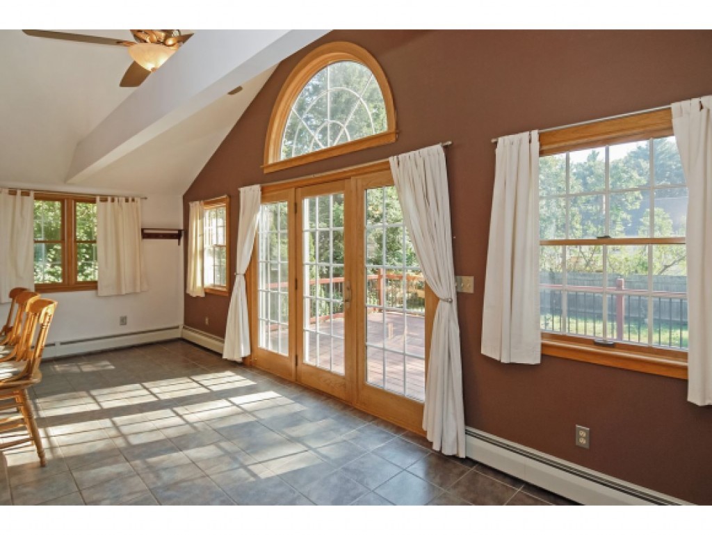 10 Sterling Road Kittery, ME 03904 - Photo 8 of 21