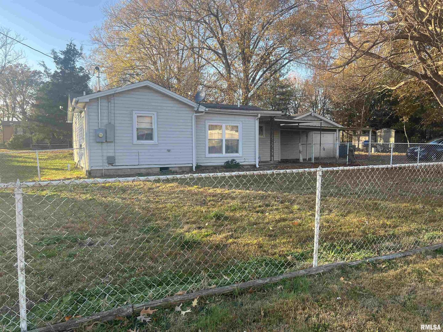 202 South Elm Street Cambria, IL 62918 - Photo 2 of 27