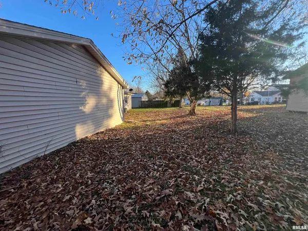 $55,000 | 202 South Elm Street, Cambria, IL 62918