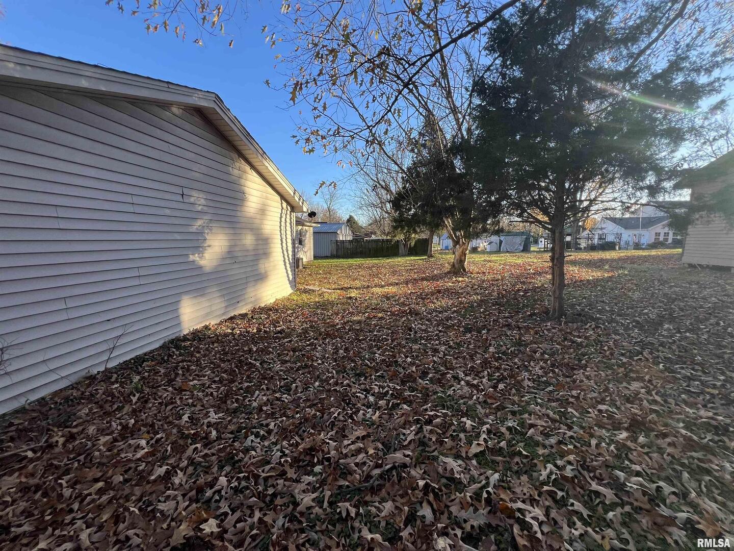 202 South Elm Street Cambria, IL 62918 - Photo 23 of 27