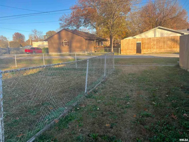 $55,000 | 202 South Elm Street, Cambria, IL 62918