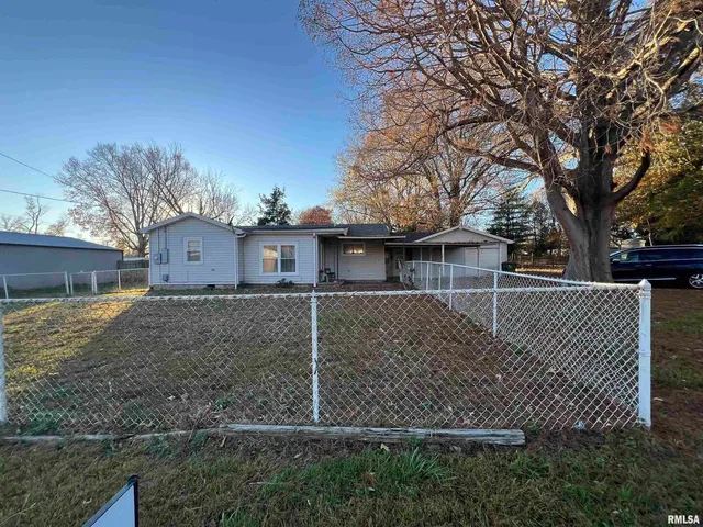 $55,000 | 202 South Elm Street, Cambria, IL 62918