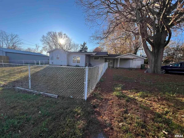 $55,000 | 202 South Elm Street, Cambria, IL 62918