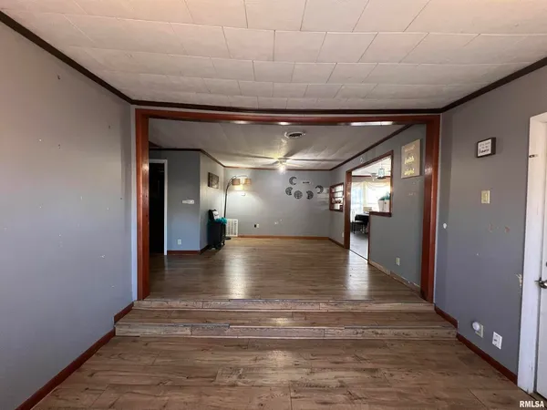 $55,000 | 202 South Elm Street, Cambria, IL 62918