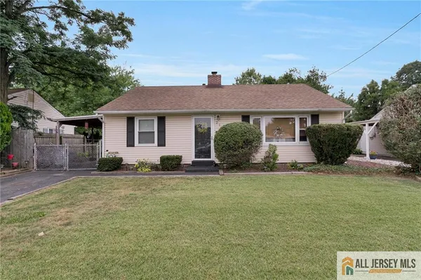 $419,000 | 21 Louis Avenue, Middlesex, NJ 08846