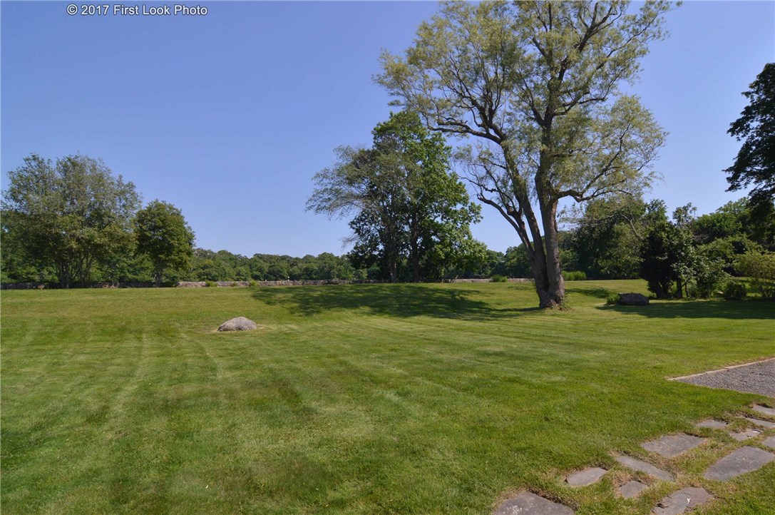 1368 Main Road Tiverton, RI 02878 - Photo 5 of 35