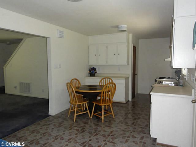 10100 Cool Spring Road Mechanicsville, VA 23116 - Photo 3 of 16 Kitchen