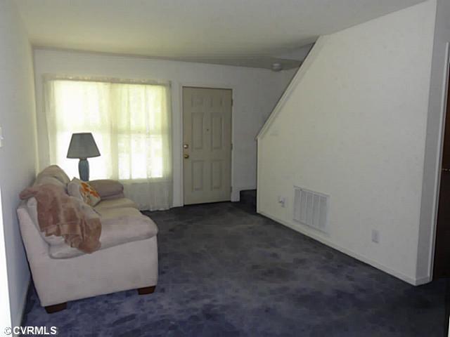 10100 Cool Spring Road Mechanicsville, VA 23116 - Photo 5 of 16 Living Room