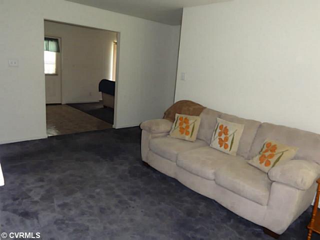 10100 Cool Spring Road Mechanicsville, VA 23116 - Photo 6 of 16 Living Room