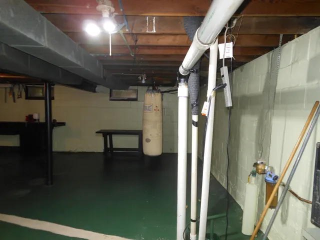 $244,900 | 710 Ingalls Avenue, Joliet, IL 60435