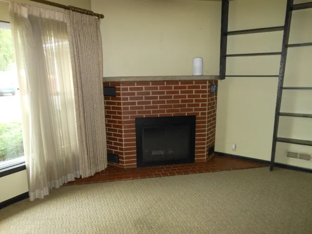 $244,900 | 710 Ingalls Avenue, Joliet, IL 60435