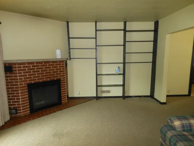 $244,900 | 710 Ingalls Avenue, Joliet, IL 60435