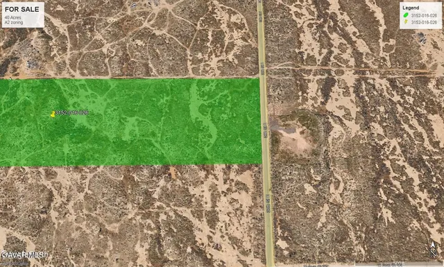 a view of a back yard