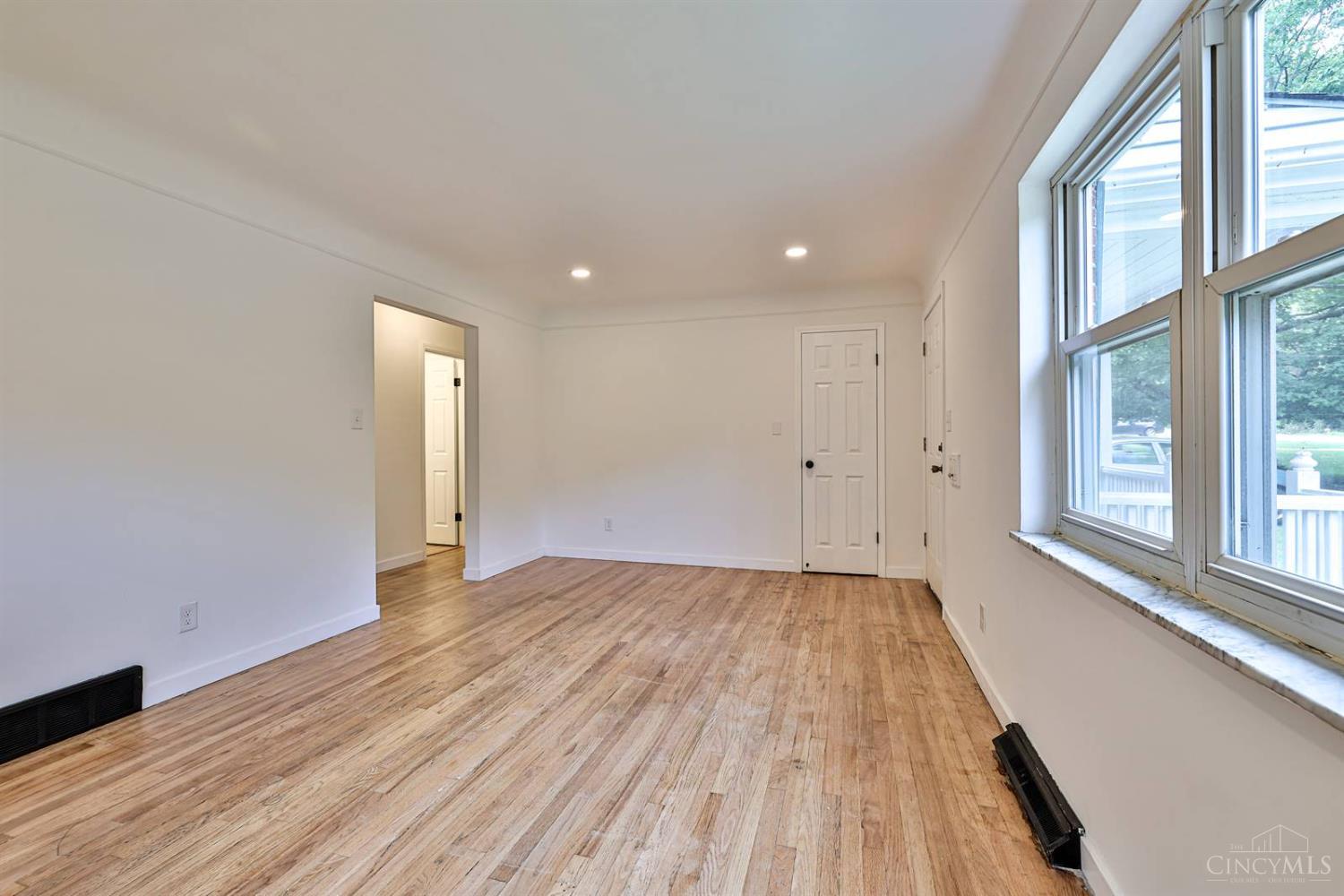 1732 Quebec Road Cincinnati, OH 45205 - Photo 8 of 26 Gallery Image 8