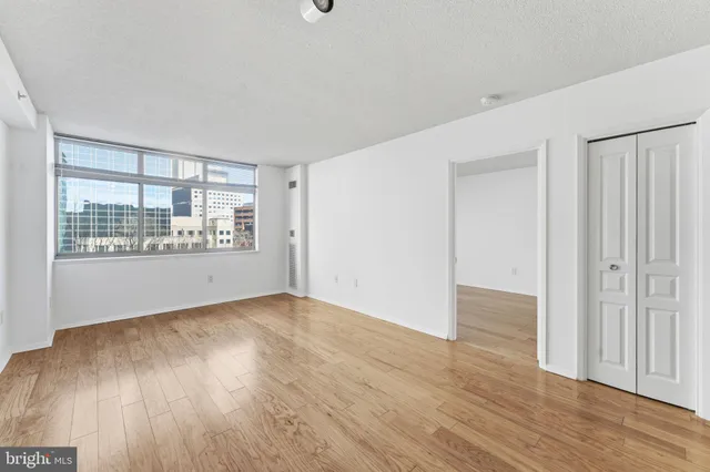 $359,000 | 7111 Woodmont Avenue, Unit 708, Bethesda, MD 20815