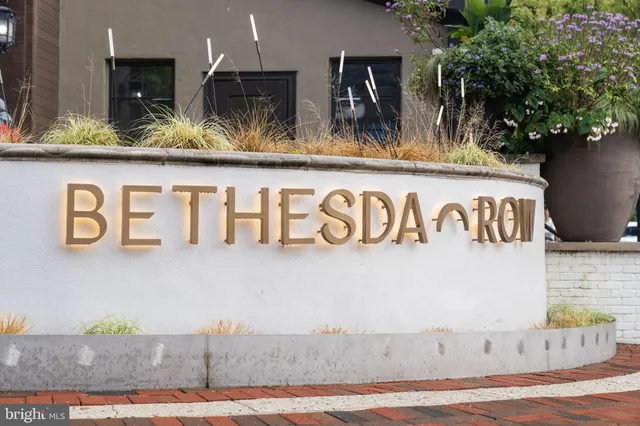 $359,000 | 7111 Woodmont Avenue, Unit 708, Bethesda, MD 20815