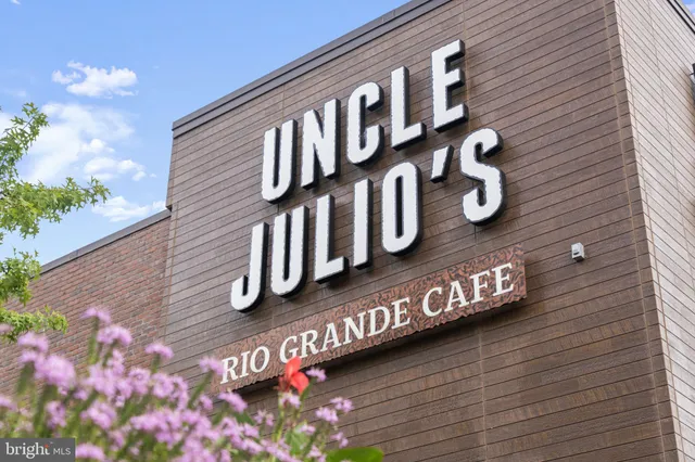 $359,000 | 7111 Woodmont Avenue, Unit 708, Bethesda, MD 20815