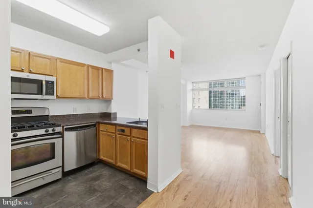 $359,000 | 7111 Woodmont Avenue, Unit 708, Bethesda, MD 20815