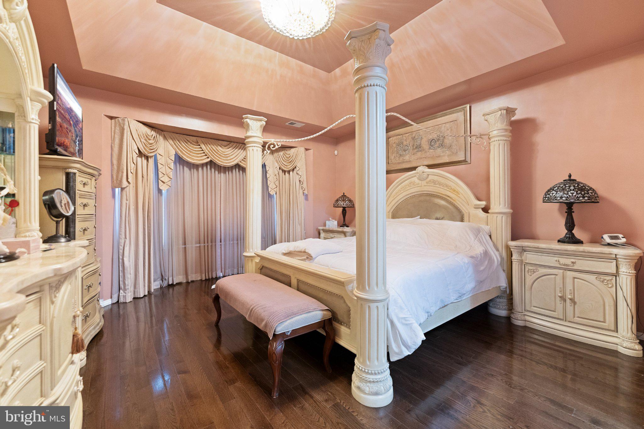 7 Spring Drive Dayton, NJ 08810 - Photo 11 of 24 Elegant retreat with soft hues.