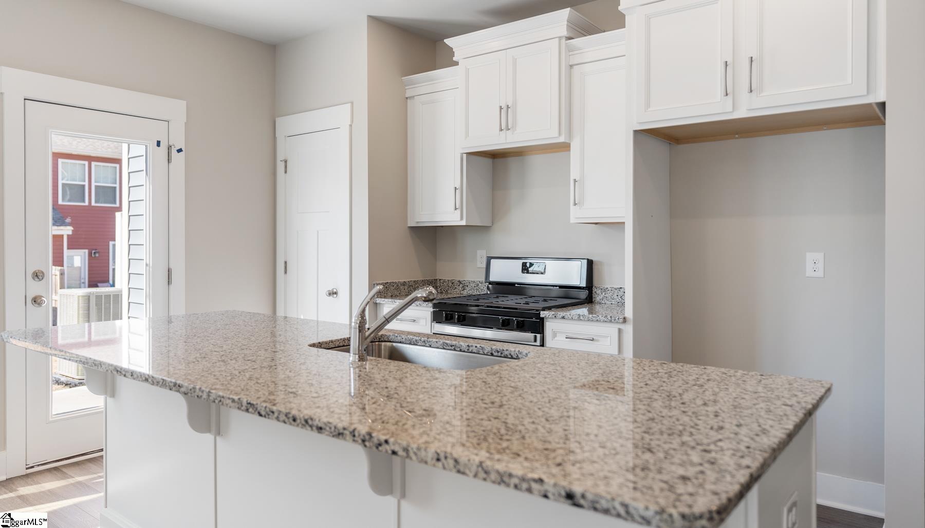 1398 Maplesmith Way Moore, SC 29369 - Photo 8 of 25 Gallery Image 8