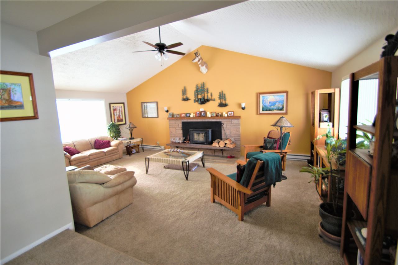 26408 North Yale Road Chattaroy, WA 99003 - Photo 2 of 19