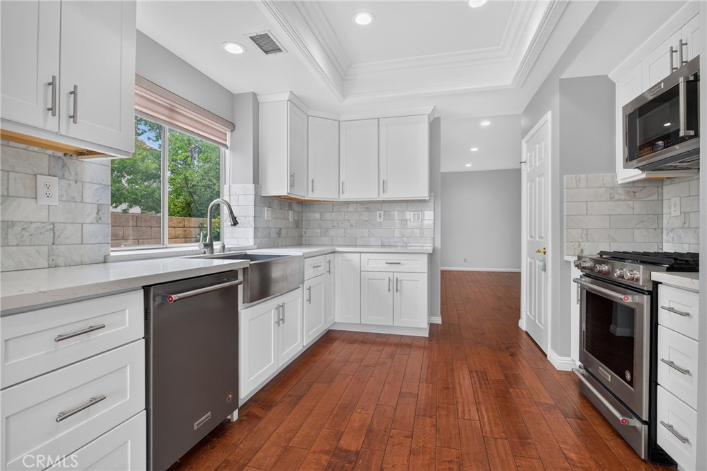 12056 Stone Gate Way Porter Ranch, CA 91326 - Photo 55 of 70