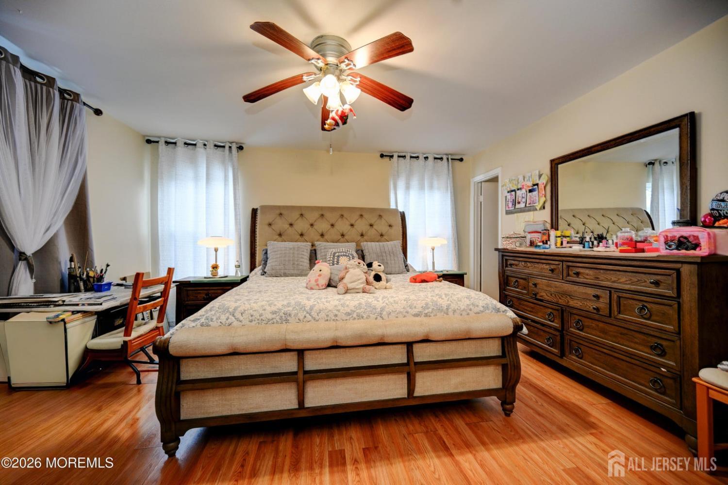 22 Borell Square Parlin, NJ 08859 - Photo 15 of 32