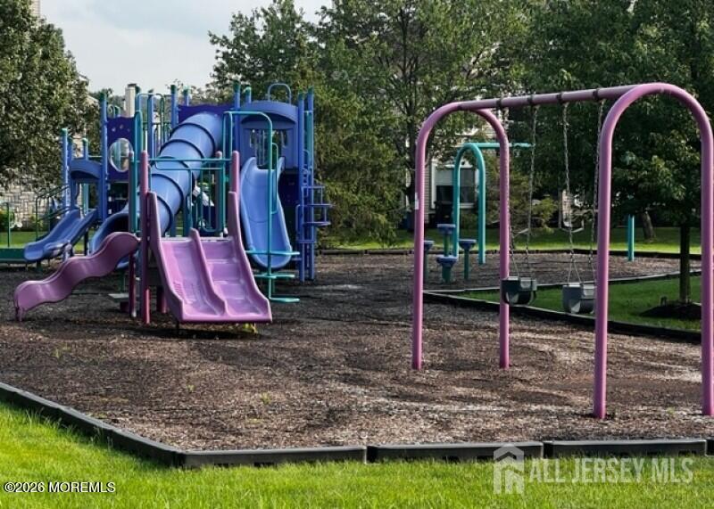 22 Borell Square Parlin, NJ 08859 - Photo 30 of 32