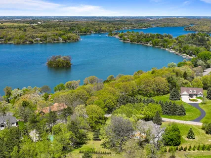 $799,999 | W8205 Nature Drive, Richmond, WI 53190