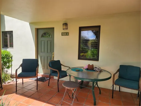 $2,000 | 1629 Spoonbill Lane, Unit 1629A, Naples, FL 34105