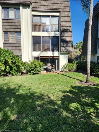 $2,000 | 1629 Spoonbill Lane, Unit 1629A, Naples, FL 34105