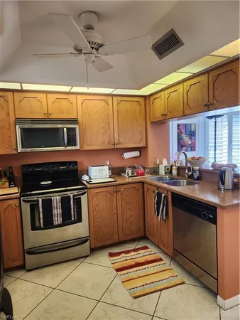 $2,000 | 1629 Spoonbill Lane, Unit 1629A, Naples, FL 34105