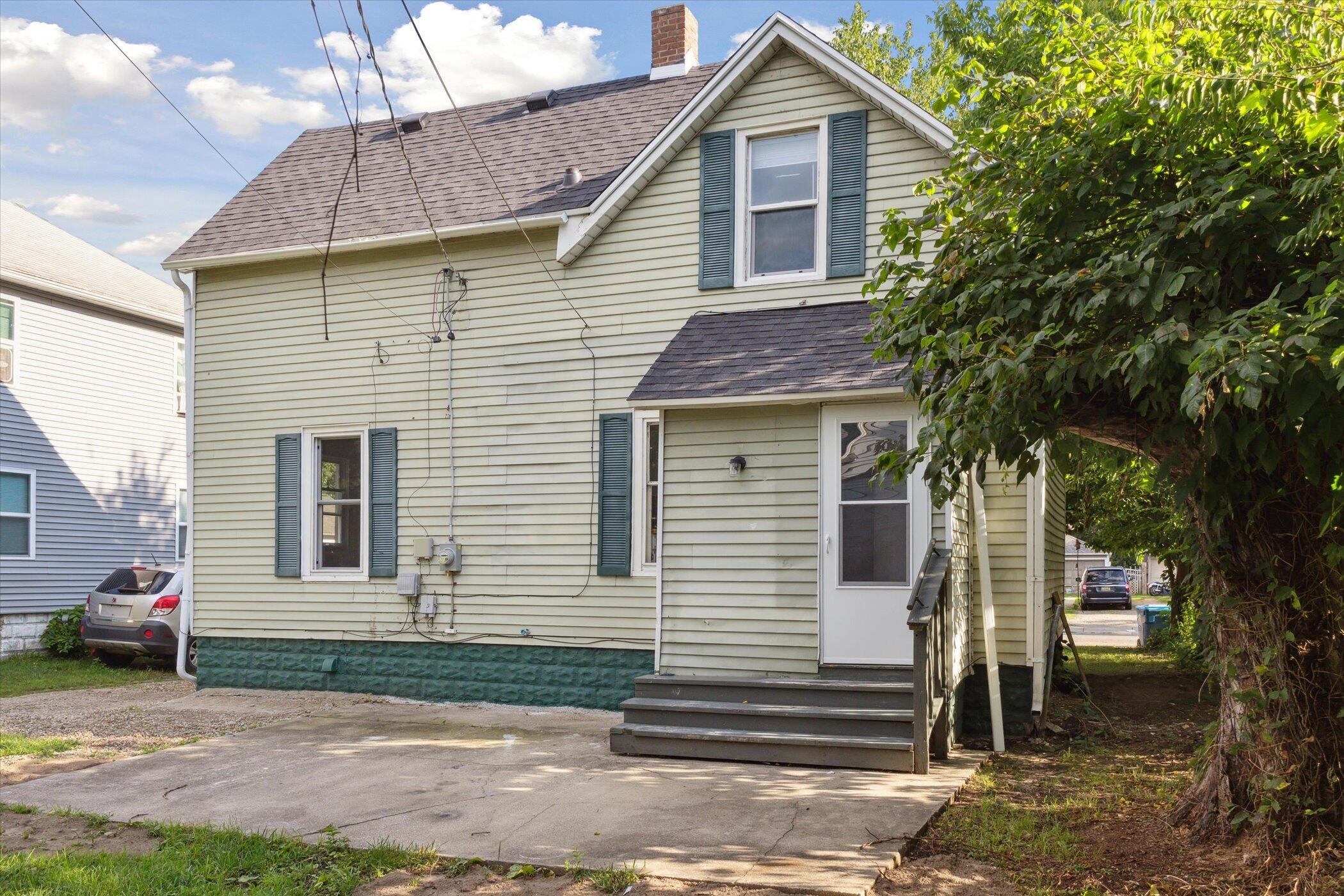 1627 Reed Street Kalamazoo, MI 49001 - Photo 27 of 32 29-1627-Reed-St-Kalamazoo-MI-49001-Windo
