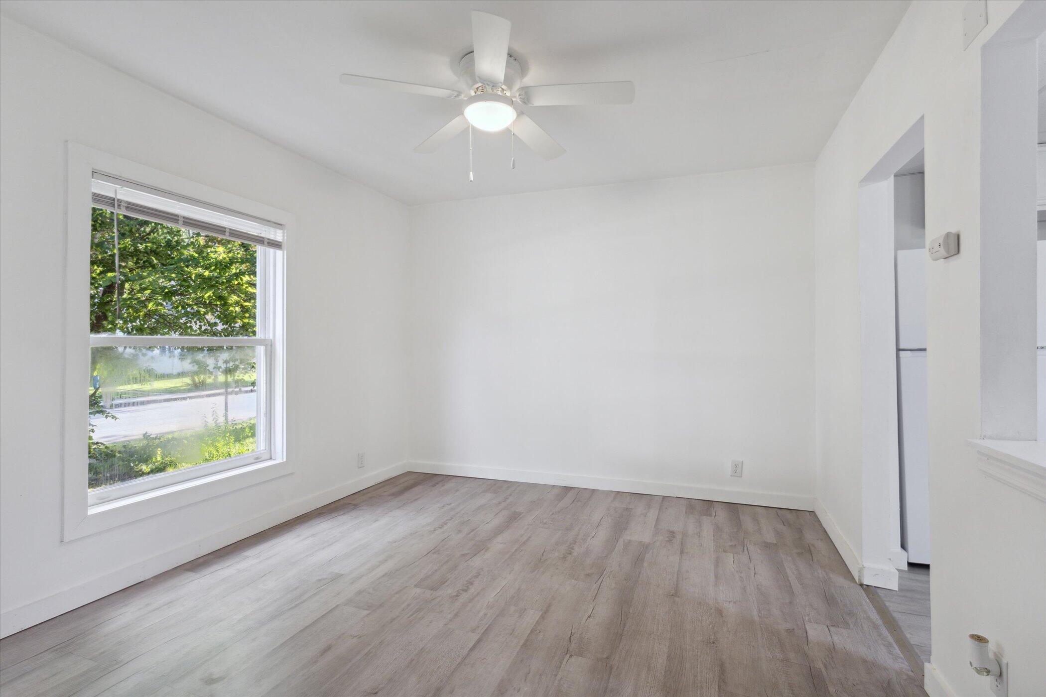 1627 Reed Street Kalamazoo, MI 49001 - Photo 9 of 32 11-1627-Reed-St-Kalamazoo-MI-49001-Windo