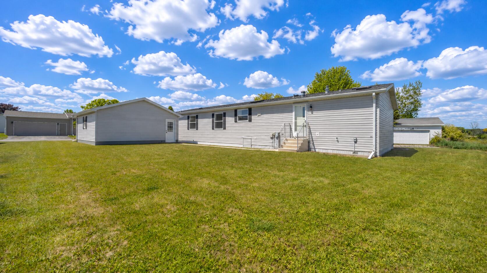 5019 Flagstone Road Sheboygan, WI 53083 - Photo 43 of 48 BACKYARD